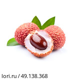 Lychee fruits with leaves. Стоковое фото, фотограф Волошина Мария Ивановна / Фотобанк Лори