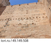 The wall of Alcazaba (Military quarter) in Alhambra, Granada, Spain. Стоковое фото, агентство Ingram Publishing / Фотобанк Лори