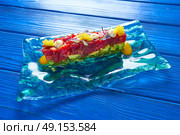 Tuna fish Tartare Tartar with wakame seaweed and soya. Стоковое фото, агентство Ingram Publishing / Фотобанк Лори