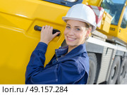 woman that operates a truck. Стоковое фото, агентство Ingram Publishing / Фотобанк Лори