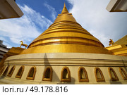 thailand bangkok abstract cross metal gold in the temple  roof window. Стоковое фото, агентство Ingram Publishing / Фотобанк Лори
