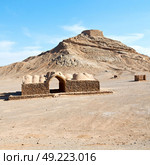 blur in iran near yazd the antique zoroastrian temple abandonated house and contruction. Стоковое фото, агентство Ingram Publishing / Фотобанк Лори