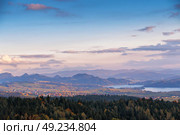 Beautiful autumn sunset panorama of Tatra mountains, Poland. Sunny autumn evening. Стоковое фото, агентство Ingram Publishing / Фотобанк Лори