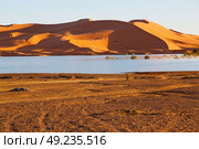 sunshine in the desert of morocco sand and  lake        dune. Стоковое фото, агентство Ingram Publishing / Фотобанк Лори