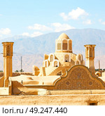 in iran the old building roof of the antique tradition  bath  . Стоковое фото, агентство Ingram Publishing / Фотобанк Лори