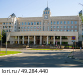 Здание отделения Центрального банка России в городе Ульяновск (2024 год). Редакционное фото, фотограф Вячеслав Палес / Фотобанк Лори