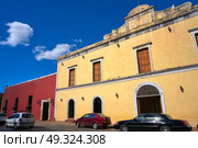 Valladolid city colorful facades Yucatan in Mexico. Стоковое фото, агентство Ingram Publishing / Фотобанк Лори