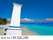 Puerto Morelos old bent lighthouse in Mayan Riviera Maya of Mexico. Стоковое фото, агентство Ingram Publishing / Фотобанк Лори