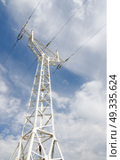 towers for power transmission lines high voltage. Стоковое фото, агентство Ingram Publishing / Фотобанк Лори