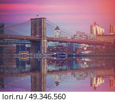 Manhattan Midtown skyline at dusk over Hudson River, New York City. Стоковое фото, агентство Ingram Publishing / Фотобанк Лори