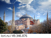 Hagia Sophia (Ayasofya) museum view from the Sultan Ahmet Park in Istanbul, Turkey. Стоковое фото, агентство Ingram Publishing / Фотобанк Лори