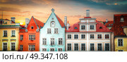 Old streets of European cities. Cozy cottages. Tallinn the capital of Estonia on the Baltic Sea. Стоковое фото, агентство Ingram Publishing / Фотобанк Лори
