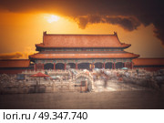 Forbidden City is the largest palace complex in the world. Located in the heart of Beijing, near the main square of Tiananmen. Forbidden City. Стоковое фото, агентство Ingram Publishing / Фотобанк Лори