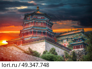 Summer Imperial Palace is the summer residence of the emperors on the outskirts of Beijing.. Summer Imperial Palace. Стоковое фото, агентство Ingram Publishing / Фотобанк Лори