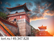Summer Imperial Palace is the summer residence of the emperors on the outskirts of Beijing.. Summer Imperial Palace. Стоковое фото, агентство Ingram Publishing / Фотобанк Лори