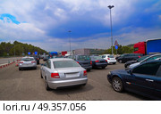 Traffic jam with stopped cars. Traffic jam with stopped cars in Spain. Стоковое фото, агентство Ingram Publishing / Фотобанк Лори