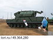 Самоходный зенитный ракетный комплекс ТОР-М2 для уничтожения самолётов и беспилотных летательных аппаратов. Средняя Ахтуба, Волгоградская область, Россия. (2020 год). Редакционное фото, фотограф Андрей Цыганков / Фотобанк Лори