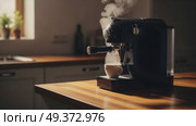 Espresso machine brewing coffee in cozy kitchen with warm lighting. Стоковое AI-видео, аниматор KATERINA AI / Фотобанк Лори