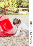 Little girl playing at the park . Стоковое фото, агентство Ingram Publishing / Фотобанк Лори