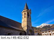 Vielha Viella church Sant Miqueu in Lerida Catalonia of Spain Aran Valley in Pyrenees. Стоковое фото, агентство Ingram Publishing / Фотобанк Лори
