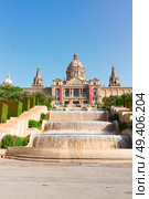 Square of Spain -  National museum of  Barcelona at summer day, Spain. Square of Spain, Barcelona. Стоковое фото, агентство Ingram Publishing / Фотобанк Лори