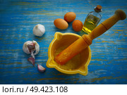 ajoaceite garlic and oil mediterramenan sauce with egg yolk. Стоковое фото, агентство Ingram Publishing / Фотобанк Лори