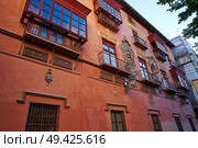 Bib Rambla square facades in Granada of Spain. Стоковое фото, агентство Ingram Publishing / Фотобанк Лори