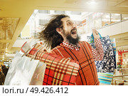 Funny guy on the shopping trip. Стоковое фото, агентство Ingram Publishing / Фотобанк Лори