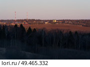 Деревня на закате в окружении леса. Стоковое фото, фотограф Пучков Андрей Александрович / Фотобанк Лори
