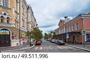 Главная улица Астрахани - драмтеатр, консерватория (2019 год). Редакционное фото, фотограф Павел Просянов / Фотобанк Лори