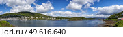 Panoramic view of Tarbert harbour on the West coast of Scotland. Стоковое фото, агентство Ingram Publishing / Фотобанк Лори