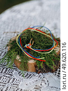 wedding rings with a wedding decor. Стоковое фото, агентство Ingram Publishing / Фотобанк Лори