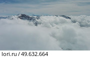 Snow Alp mountain range landscape. Стоковое видео, видеограф Михаил Коханчиков / Фотобанк Лори