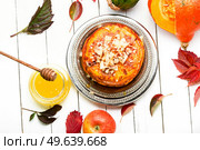 Stack delicious pancakes on the table with fruits.. Appetizing homemade pancakes, fritter. Стоковое фото, агентство Ingram Publishing / Фотобанк Лори