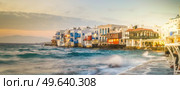 Lettle Venice waterfront at Mykonos island, Greece with sunshine. Mykonos island, Greece. Стоковое фото, агентство Ingram Publishing / Фотобанк Лори