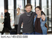 young couple travel together hotel room leisure. Стоковое фото, агентство Ingram Publishing / Фотобанк Лори