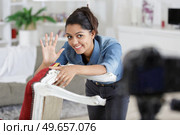 a woman and diy vblog concet. Стоковое фото, агентство Ingram Publishing / Фотобанк Лори