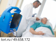 vital signs monitoring in the hospital. Стоковое фото, агентство Ingram Publishing / Фотобанк Лори