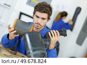 car gear box repair automotive repair workshop garage mechanic. Стоковое фото, агентство Ingram Publishing / Фотобанк Лори