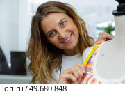 a happy and attractive woman smiling. Стоковое фото, агентство Ingram Publishing / Фотобанк Лори