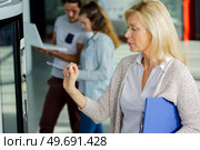 sell technology people finances and consumption concept. Стоковое фото, агентство Ingram Publishing / Фотобанк Лори