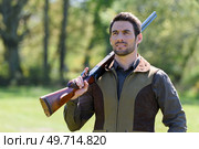 hunter in the fall hunting season. Стоковое фото, агентство Ingram Publishing / Фотобанк Лори
