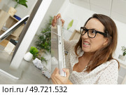 upset woman working in the office. Стоковое фото, агентство Ingram Publishing / Фотобанк Лори