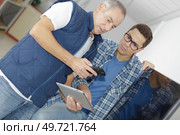business team calling client on the phone. Стоковое фото, агентство Ingram Publishing / Фотобанк Лори