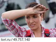 a frustrated woman near her broken car. Стоковое фото, агентство Ingram Publishing / Фотобанк Лори