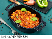 Stew with minced meat, potatoes and herbs or ragout. Roast from minced turkey. Roast potatoes and ground turkey. Стоковое фото, агентство Ingram Publishing / Фотобанк Лори