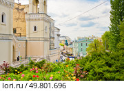 Вид на улицу Забелина. Весенний день. Москва. Редакционное фото, фотограф E. O. / Фотобанк Лори