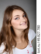 portrait of attractive girl. Studio shot. Стоковое фото, агентство Ingram Publishing / Фотобанк Лори