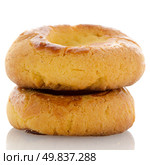 Homemade biscuits with eggs and cream on white background. Стоковое фото, агентство Ingram Publishing / Фотобанк Лори