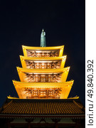 Pagoda at asakusa Senjoji temple in Tokyo Japan. Стоковое фото, агентство Ingram Publishing / Фотобанк Лори
